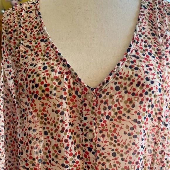 Kiera Gauzy Button Down Blouse - Picture 2 of 6